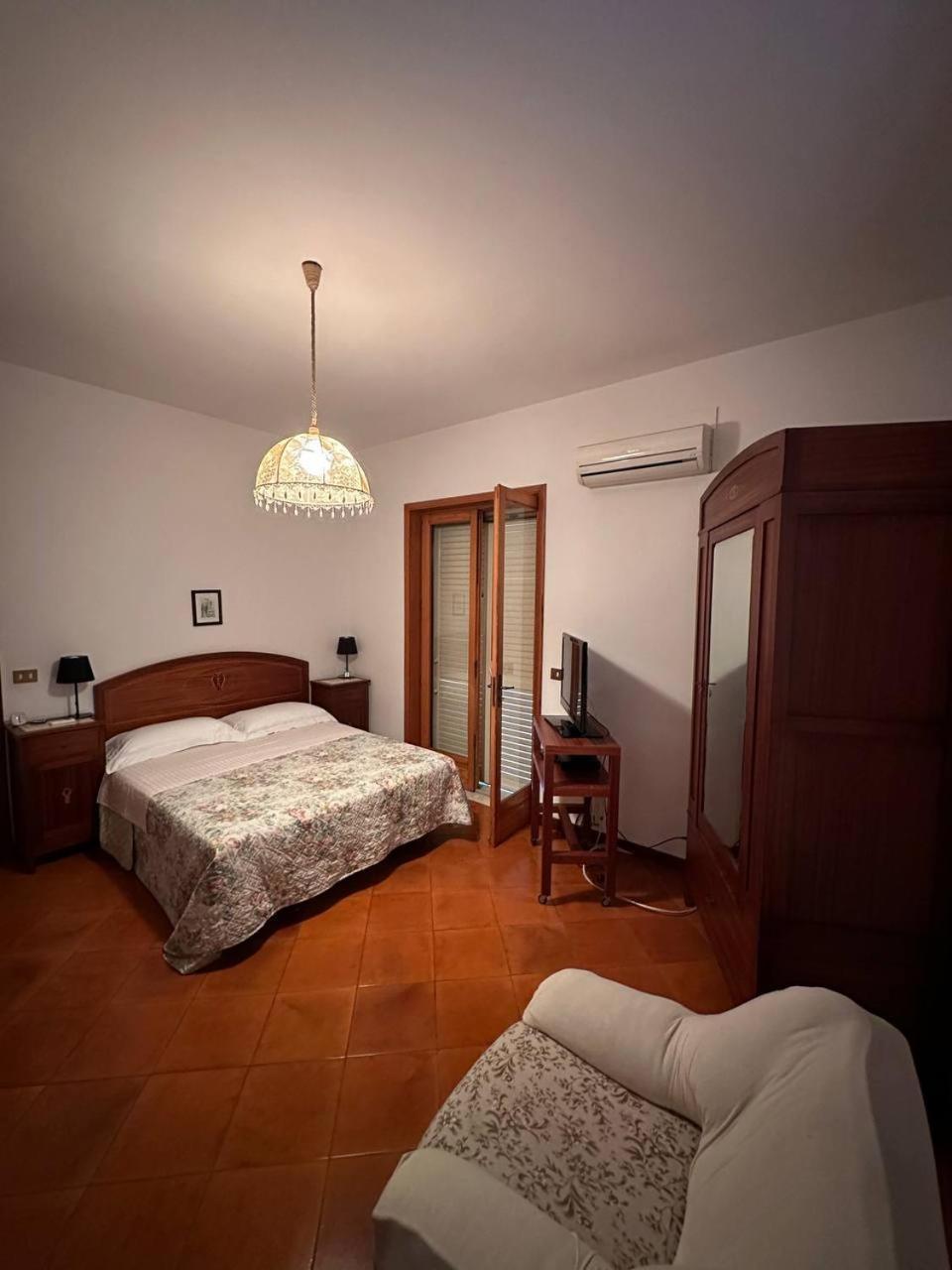 Holiday Flower Villa Panoramica Sul Golfo Di Catania Misterbianco Buitenkant foto
